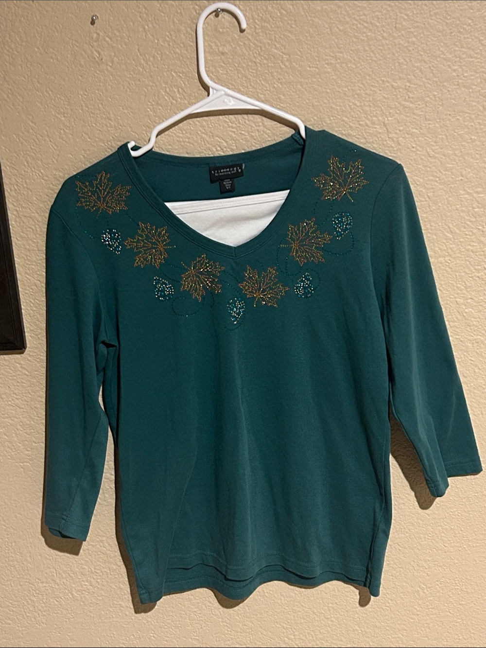 Trilogy by Morning Sun Teal Rhinestone Leaf Top 3/4 Sleeve Small